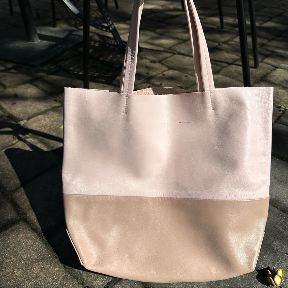 NWT Alice D Milano Italian leather Bi-color Tote Bag
